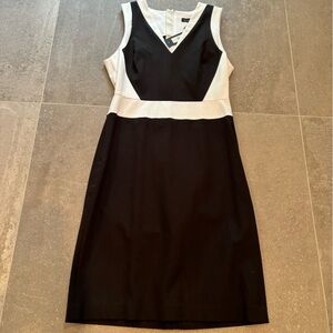 NWT Banana Republic dress black and white color block size 12